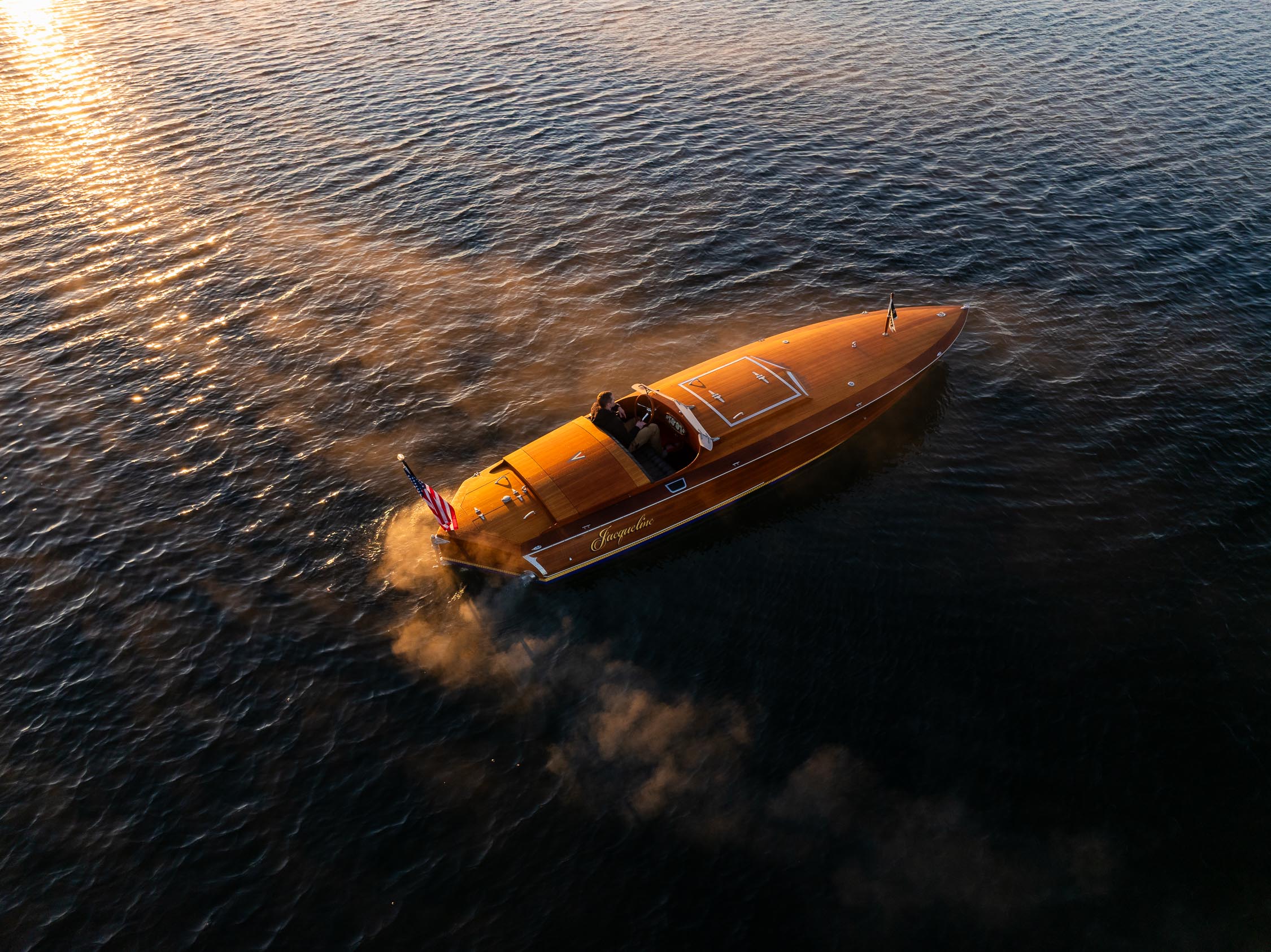 Van Dam Custom Wooden Boats & Yachts | Sempre Avanti